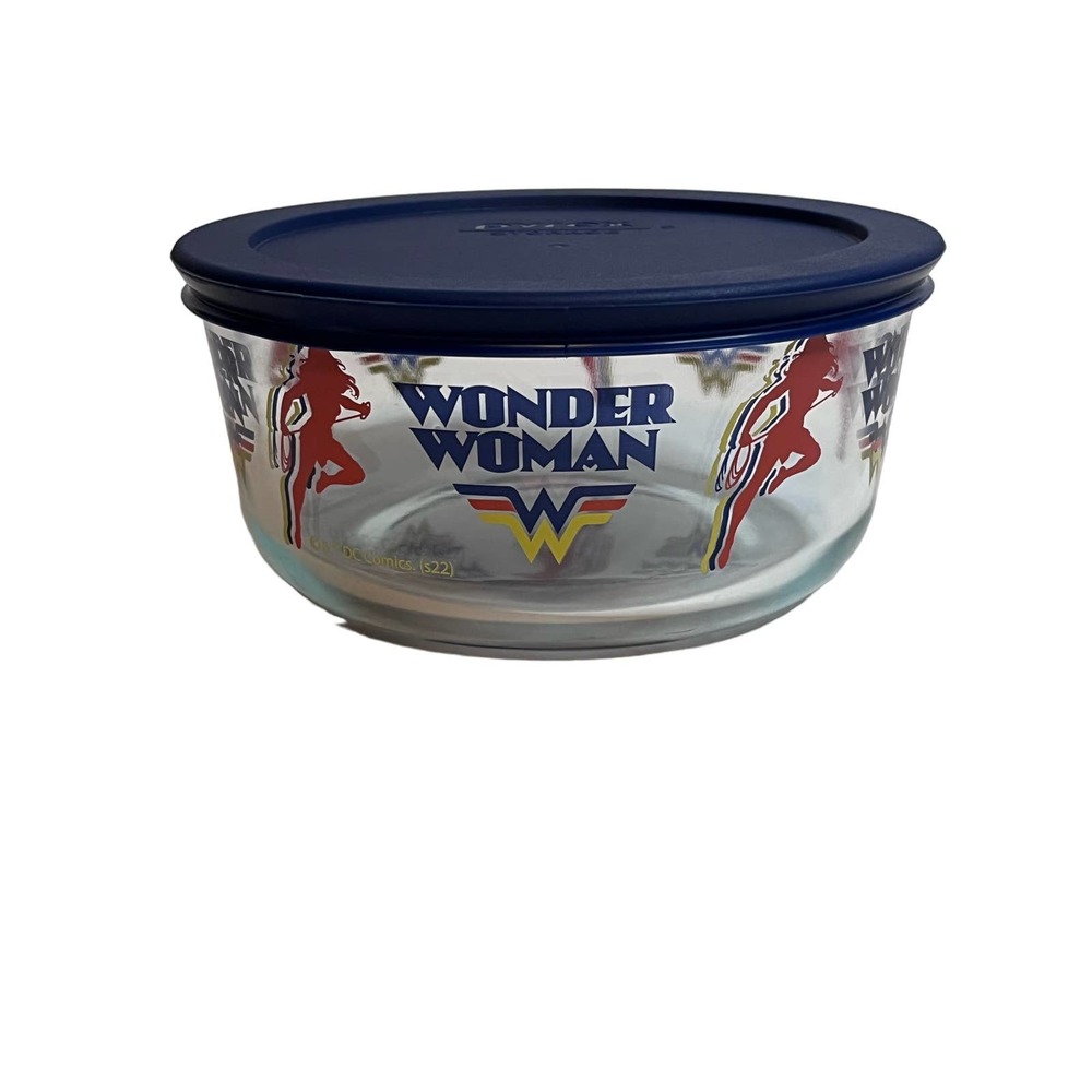 Wonder Woman Pyrex 30oz Glass Storage Container - LE
